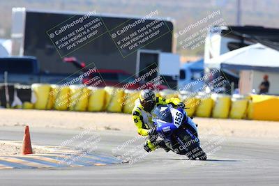 media/Feb-12-2022-SoCal Trackdays (Sat) [[3b21b94a56]]/Turn 2 (1045am)/